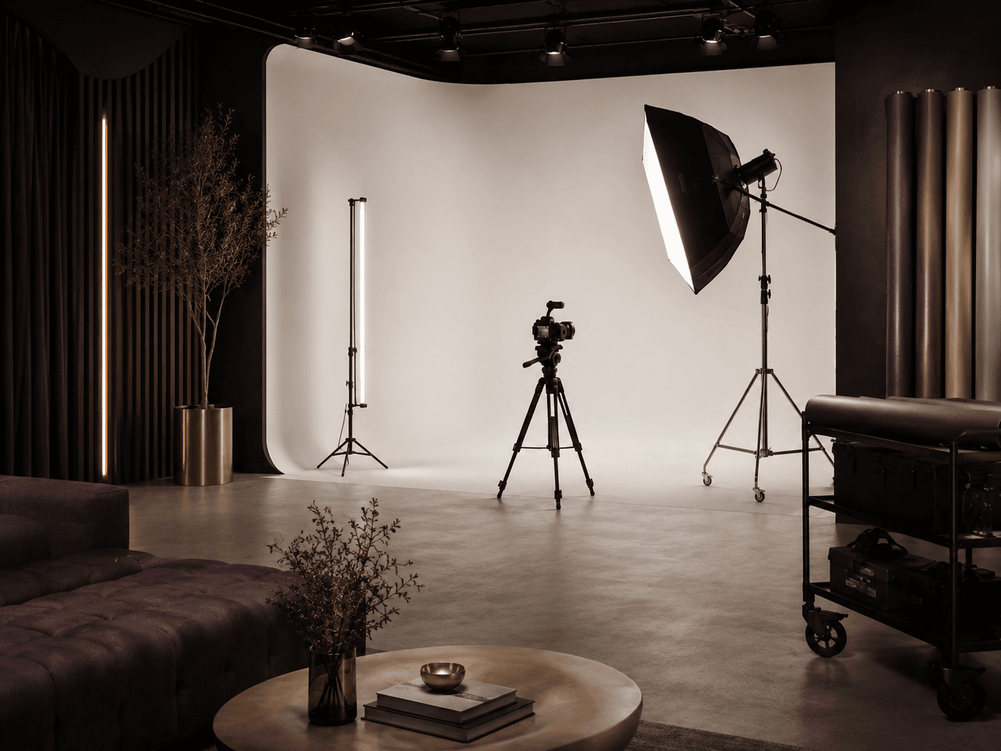 Studio Booking Vault Hero Business 2.png