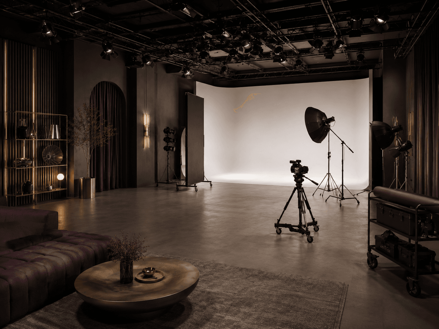 Studio Booking Vault Hero Business 3.png