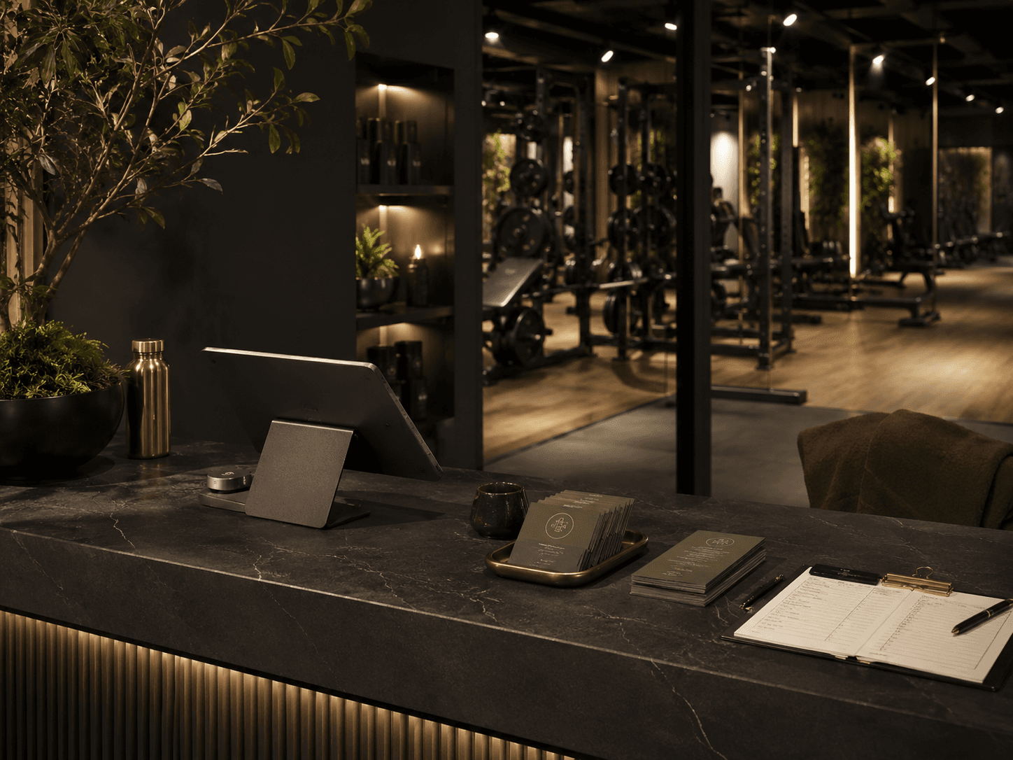 Fitness Membership Desk Hero Business 2.png